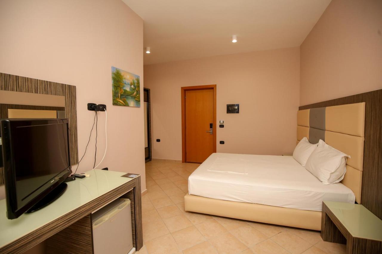 Hotel Aliko Vlorë Exterior foto